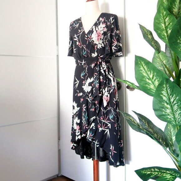 Matty M Spokane Black Floral Ruffle Hem Short Flutter Sleeve Dress Size XS - Picture 12 of 14